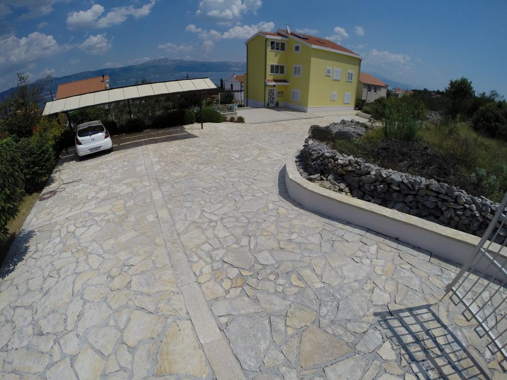 Apartments Romana Slatine Εξωτερικό φωτογραφία