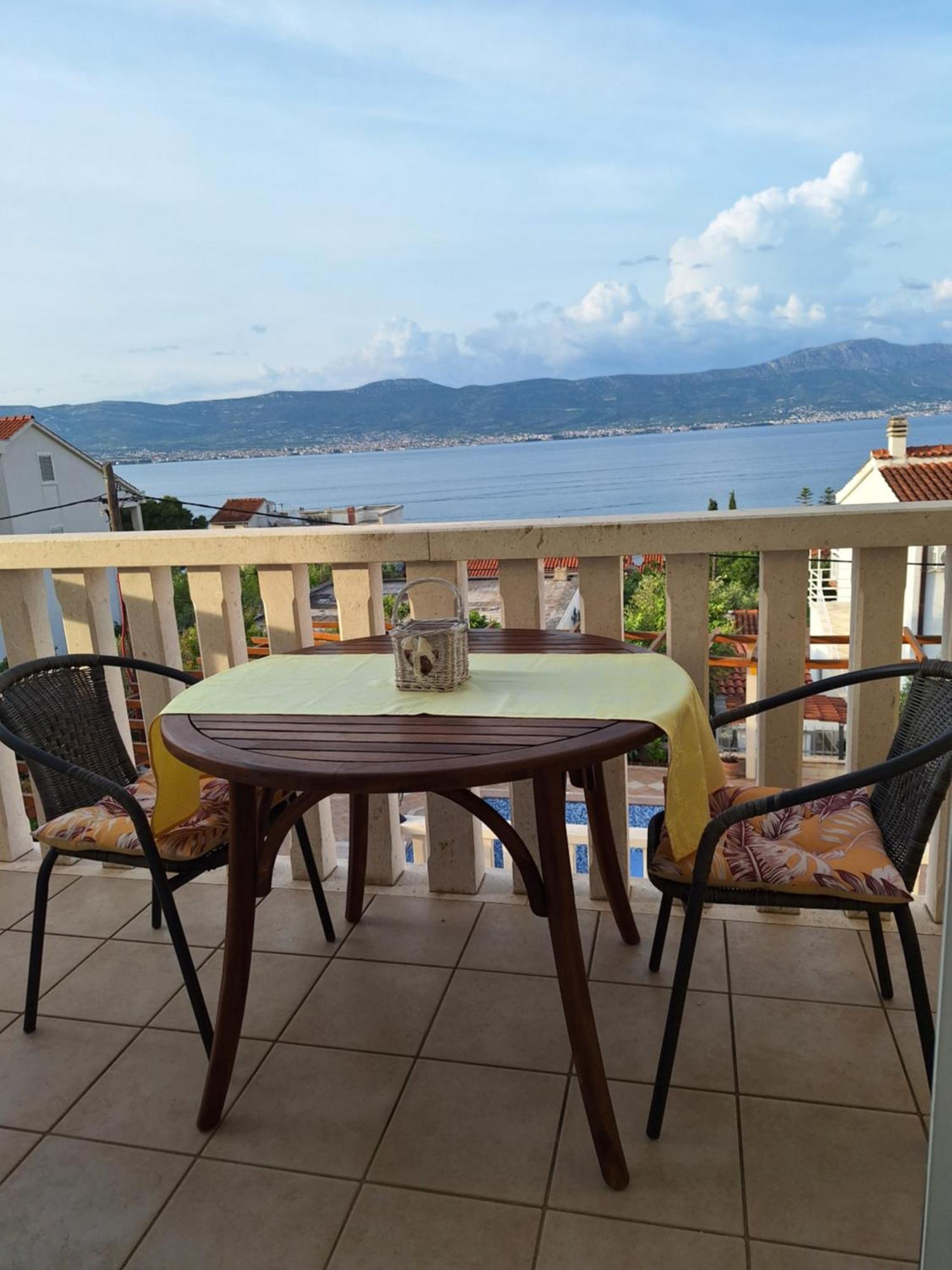 Apartments Romana Slatine Εξωτερικό φωτογραφία