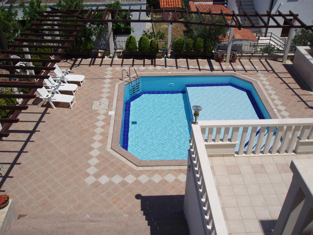 Apartments Romana Slatine Δωμάτιο φωτογραφία