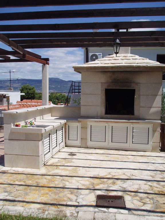 Apartments Romana Slatine Εξωτερικό φωτογραφία