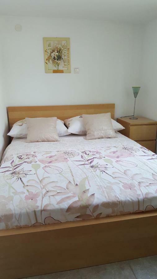 Apartments Romana Slatine Εξωτερικό φωτογραφία