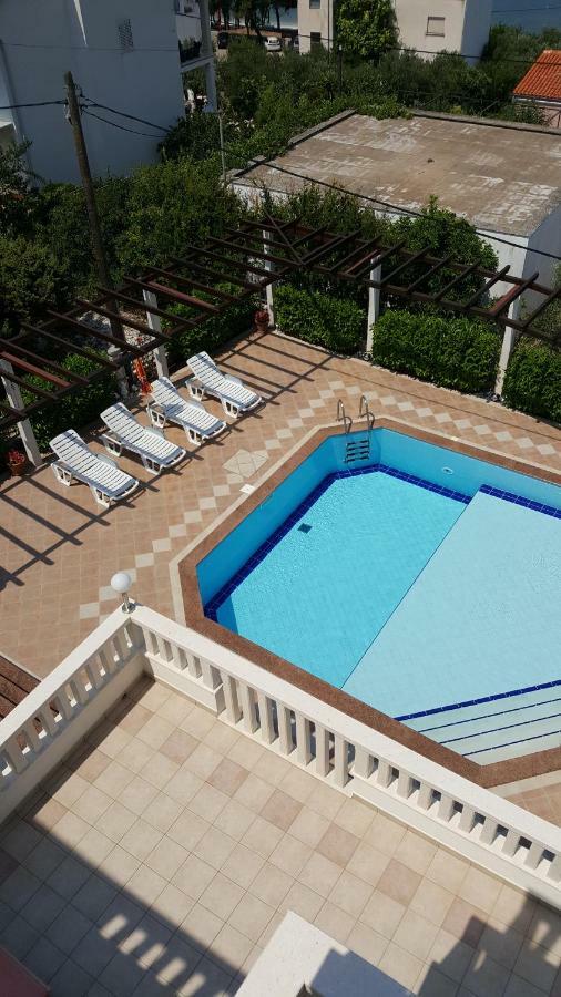 Apartments Romana Slatine Εξωτερικό φωτογραφία